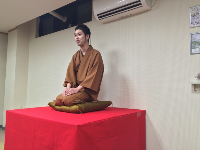 立川仮面女子